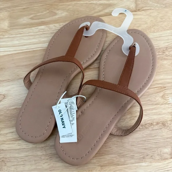 Old Navy Faux-Leather T-Strap Sandals Size 7 Women's Tan With Brown Strap NWT - Picture 2 of 6